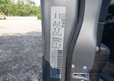 2018 Jeep Compass Latitude 4X4 from USA, damaged, VIN 3C4NJDBB8JT434339